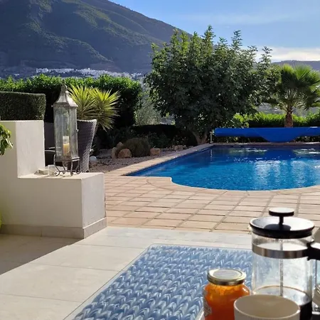 Exquisite In Hotel Viñuela